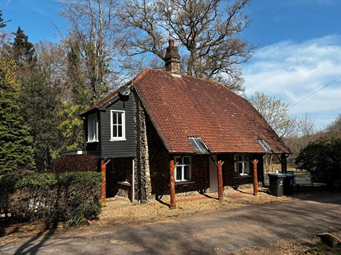 2 Bedroom Character Property To Rent In Rossway, Berkhamsted, HP4