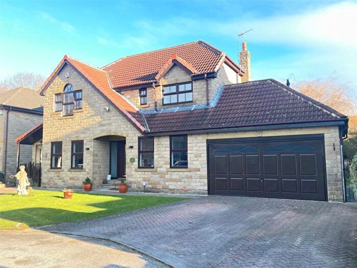 5 Bedroom Detached House To Rent In Wigton Chase, Leeds, LS17