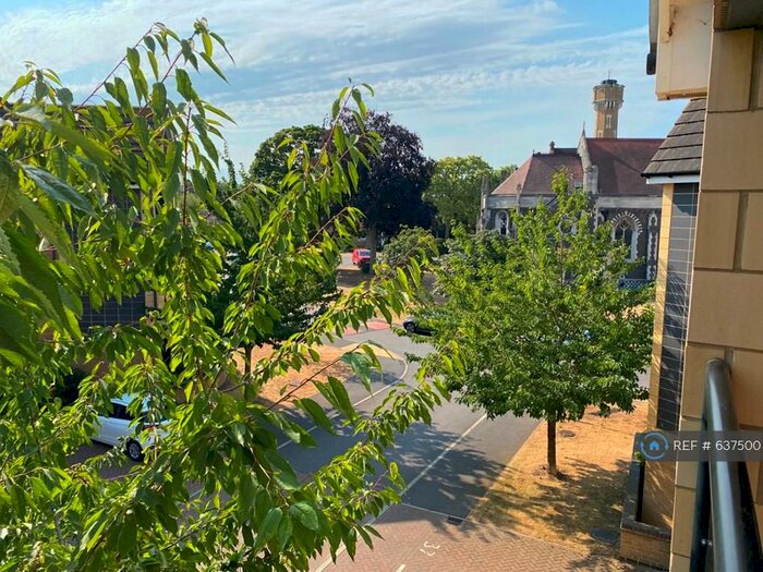 1 Bedroom Flat To Rent In Wiberforce House, Dartford, DA2