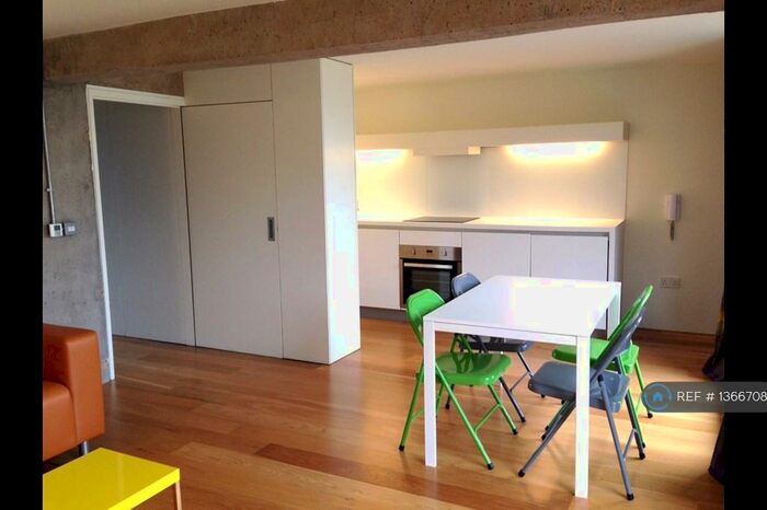 2 Bedroom Flat To Rent In South Street, Sheffield, S2