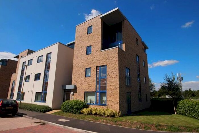 1 Bedroom Flat To Rent In Coach House Mews, Bicester, OX26