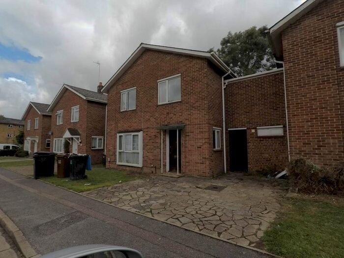 6 Bedroom Property To Rent In Meadowcroft, Hatfield, Hertfordshire, AL10