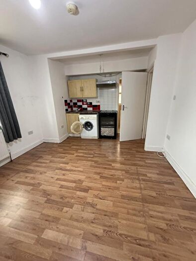 Studio To Rent In Barking, IG11