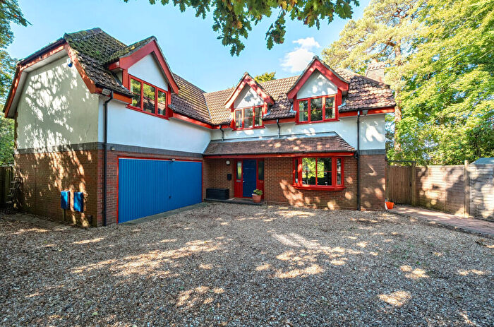 5 Bedroom Detached House For Sale In Winchester Road, Bassett, Southampton, Hampshire, SO16