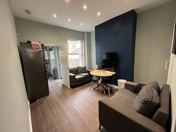 3 Bedroom House To Rent In Chippendale Street, Lenton, Nottingham, Nottinghamshire, NG7