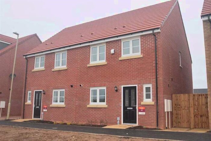 3 Bedroom Semi-Detached House To Rent In The Boulevard, Scarborough, North Yorkshire, YO11