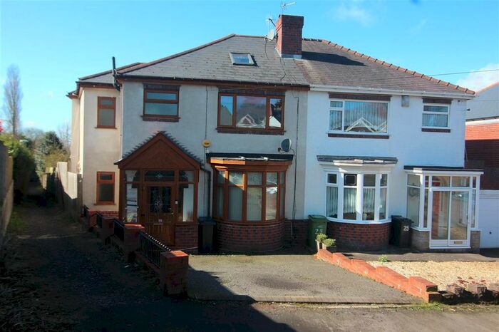 4 Bedroom Semi-Detached House To Rent In Greenhill Road, Halesowen, B62