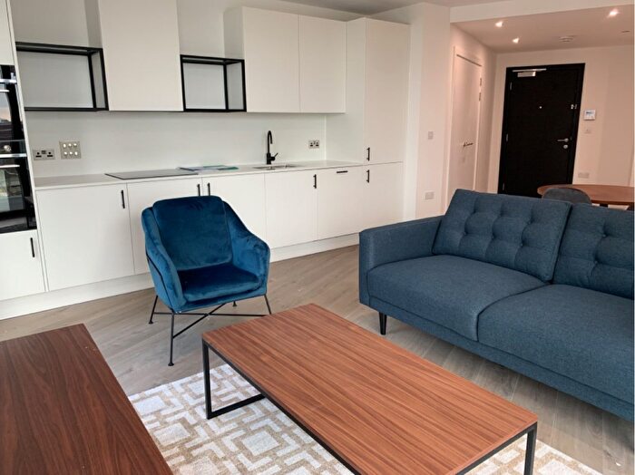 1 Bedroom Flat To Rent In Willowbrook House, Coster Avenue, Hackney, London, N4