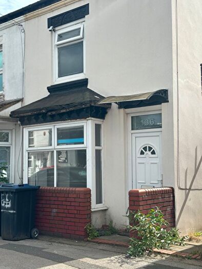 3 Bedroom End Of Terrace House To Rent In Preston Road, Birmingham, B18