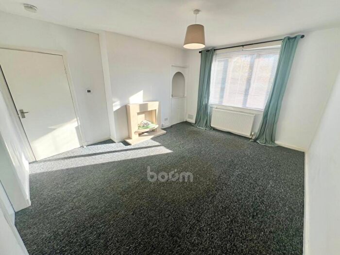 2 Bedroom Apartment For Sale In Munro Drive, Kilbirnie, KA25