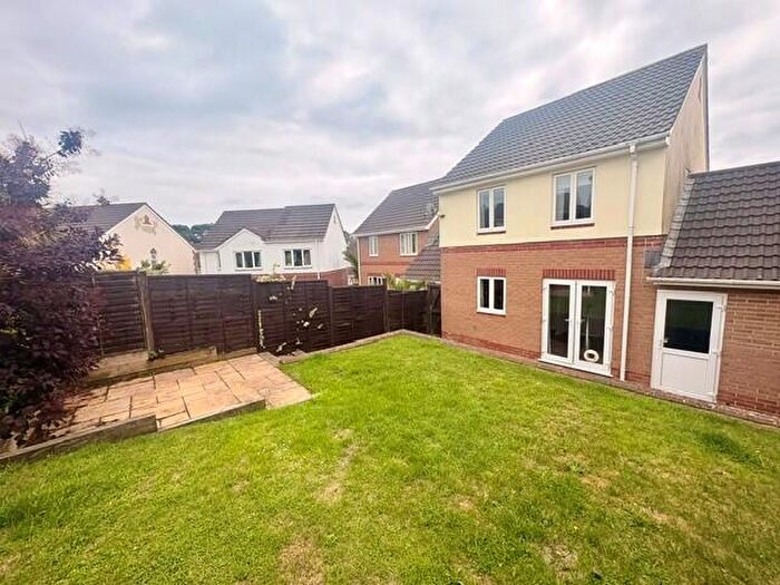 3 Bedroom Link Detached House To Rent In Highglen Drive, Plymouth, PL7