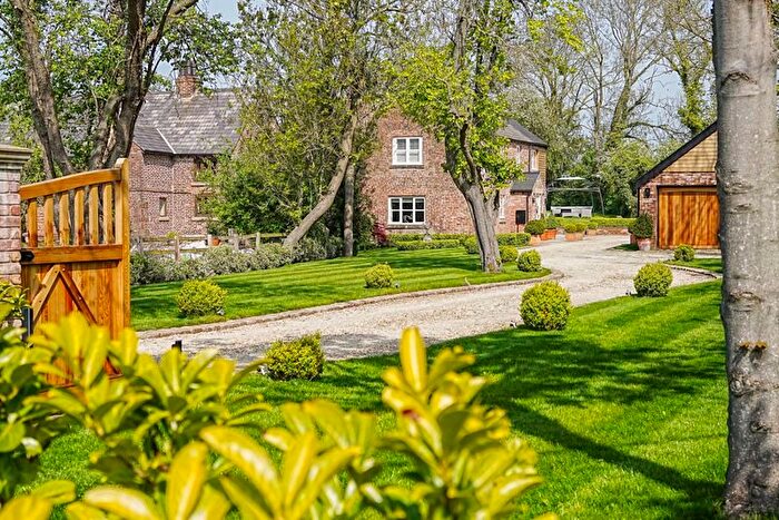 3 Bedroom Detached House For Sale In North Road, Bretherton, PR26