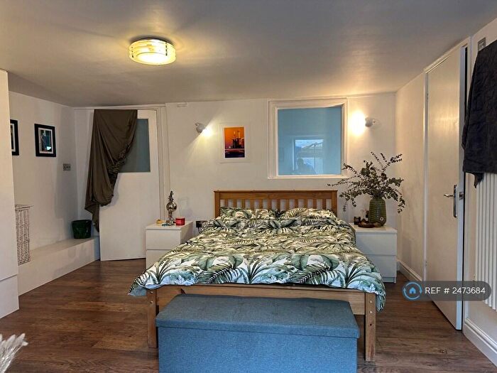 1 Bedroom Flat To Rent In Alconbury Road, London, E5