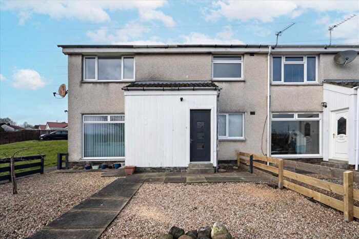 2 Bedroom Apartment For Sale In Forfar Place, FK2