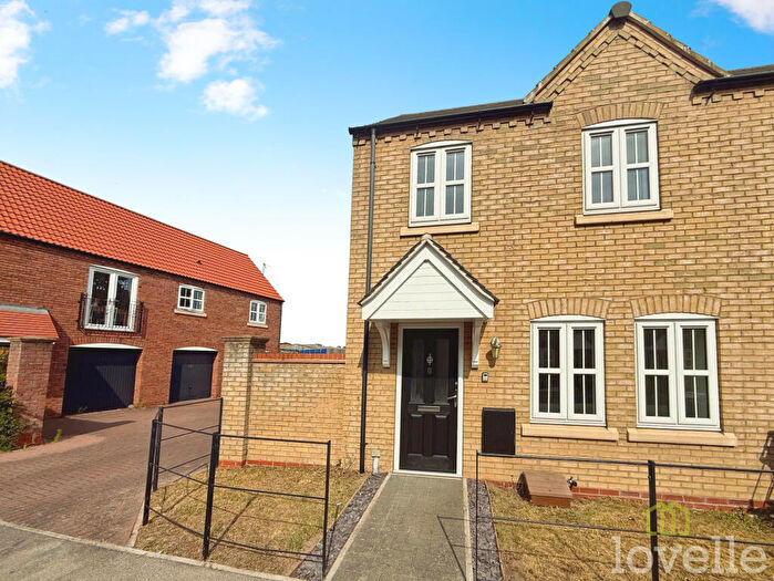 3 Bedroom Terraced House For Sale In Bob Rainsforth Way, Gainsborough, DN21