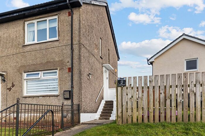 2 Bedroom Flat For Sale In Harelaw Crescent, Paisley, Renfrewshire, PA2