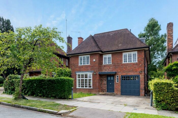 5 Bedroom Apartment To Rent In Kingsley Way London, N2