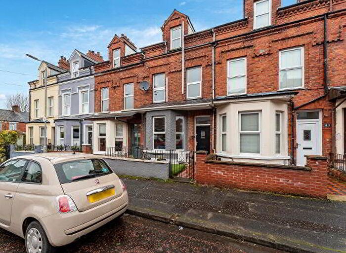 5 Bedroom Mid Terraced House For Sale In Candahar Street, Belfast, BT7