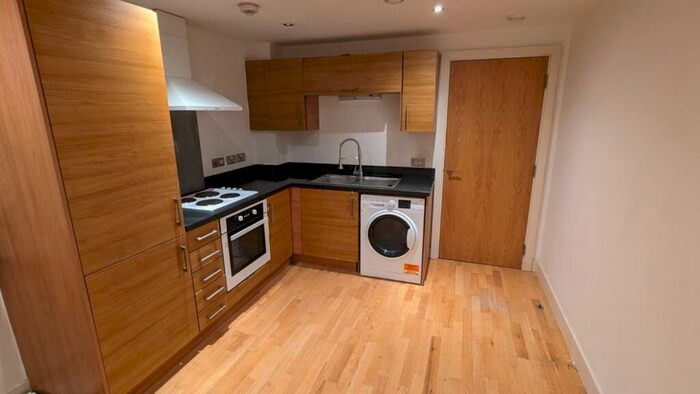 2 Bedroom Flat To Rent In La Salle, Chadwick Street, Leeds, West Yorkshire, LS10