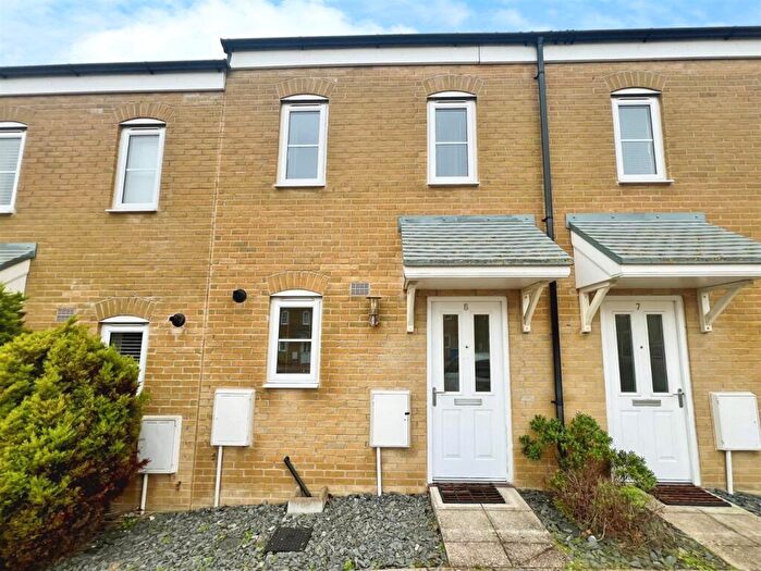 3 Bedroom Terraced House For Sale In Lupton Close, Oulton, Lowestoft, NR32