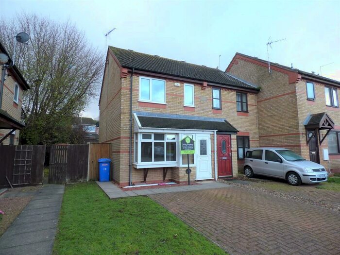 2 Bedroom End Of Terrace House To Rent In The Croft, Lowestoft, NR32