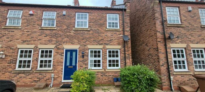 3 Bedroom End Of Terrace House To Rent In Barleyholme, Beverley, East Riding Of Yorkshire, Uk, HU17