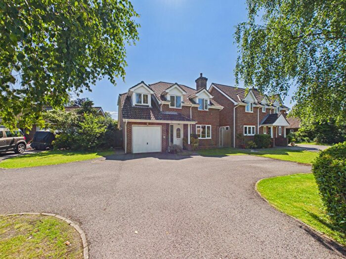 4 Bedroom Detached House For Sale In Titchfield Park Road, Titchfield Park, PO15