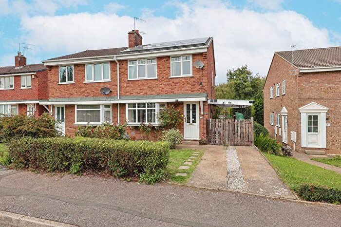 3 Bedroom Semi-Detached House For Sale In Ashdown Drive, Walton, Chesterfield, S40