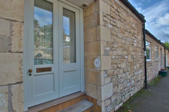 2 Bedroom Flat To Rent In Upper East Hayes, Bath, BA1