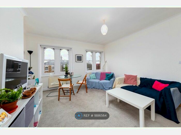 2 Bedroom Flat To Rent In Highbury Hill, London, N5