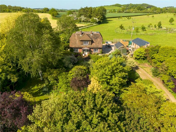 3 Bedroom Detached House For Sale In Tadmarton Road, Shutford, Banbury, Oxfordshire, OX15