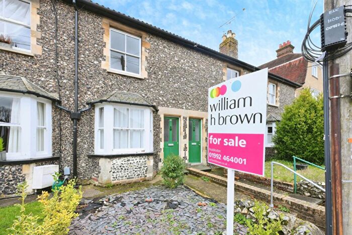 2 Bedroom Terraced House For Sale In Lord Street, Hoddesdon, EN11