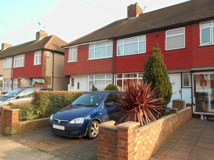 3 Bedroom Terraced House To Rent In Lansbury Avenue, Feltham, TW14