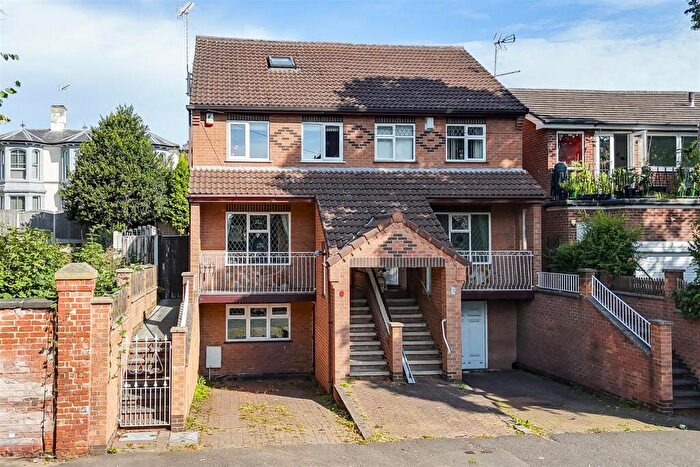3 Bedroom Semi-Detached House For Sale In Hamilton Road, Sherwood Rise, Nottinghamshire, NG5