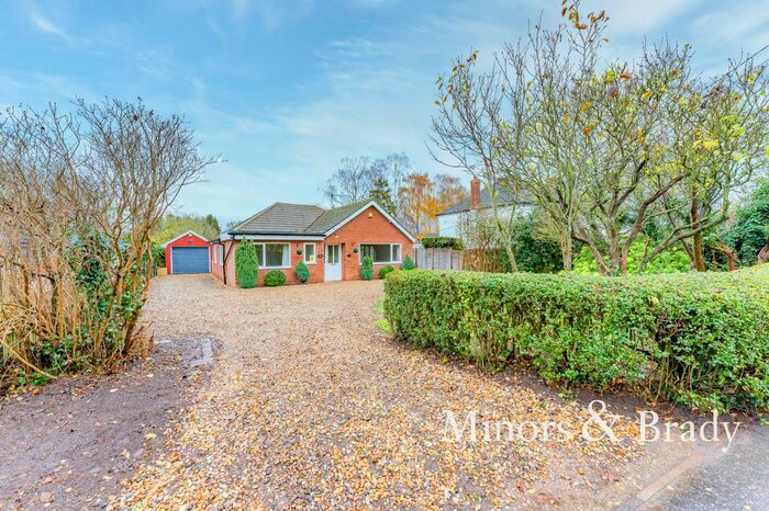 3 Bedroom Detached Bungalow To Rent In Swaffham Road, Watton, Thetford IP25