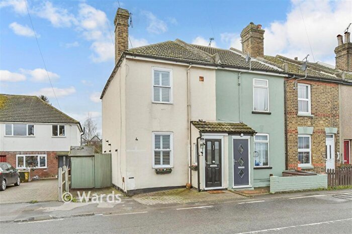 2 Bedroom End Of Terrace House For Sale In Lower Rainham Road, Rainham, Gillingham, Kent, ME8
