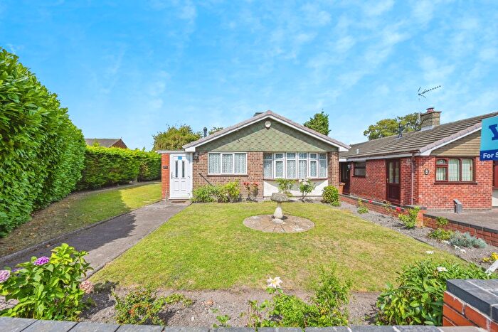 3 Bedroom Detached Bungalow For Sale In Cherwell Drive, Walsall, WS8