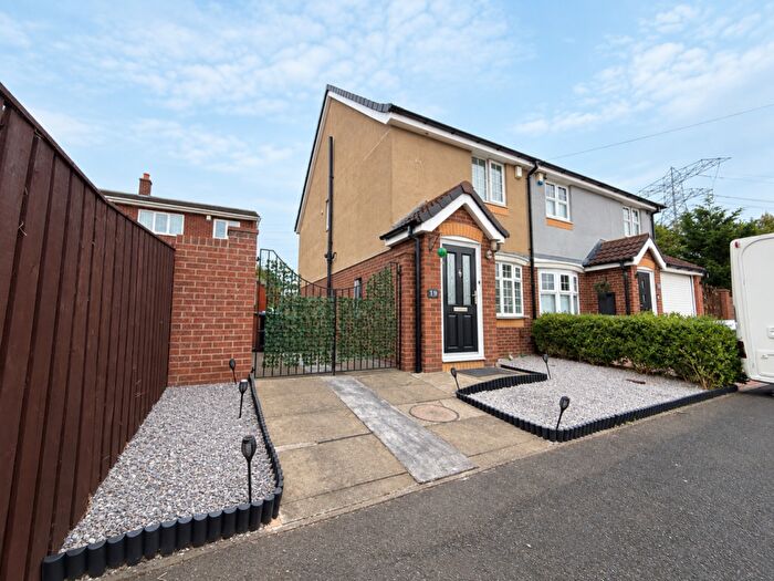 2 Bedroom Semi-Detached House For Sale In Kingsway Square, Sunderland, SR5