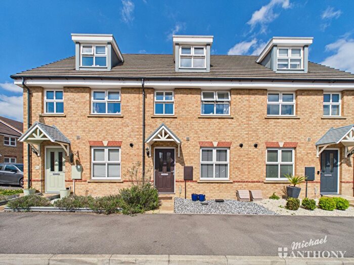 3 Bedroom Town House For Sale In Lister Corner, Leighton Buzzard, LU7