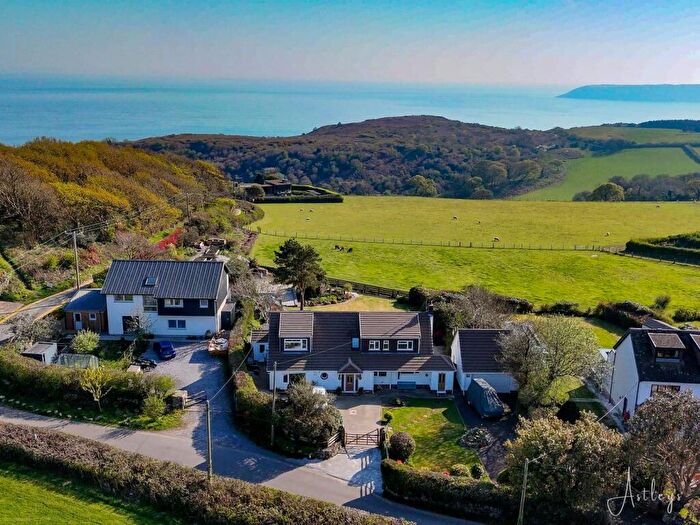 4 Bedroom Detached House For Sale In North Hill Lane, Penmaen, Swansea, SA3