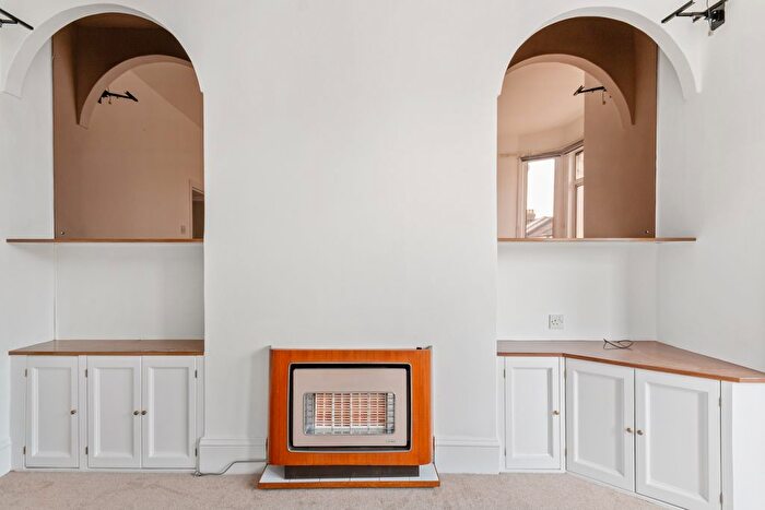 1 Bedroom Flat To Rent In Haydons Road, London, SW19