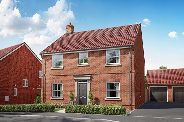 4 Bedroom Detached House For Sale In Tillet Way, Norwich, NR13