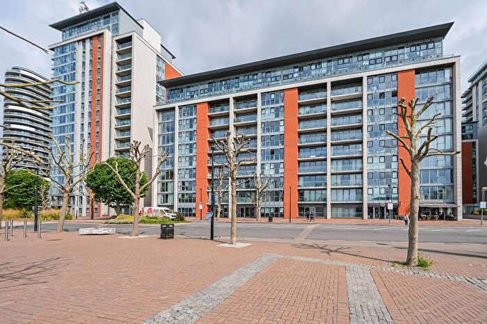 1 Bedroom Flat To Rent In Adriatic Apartments, Royal Docks, London, E16