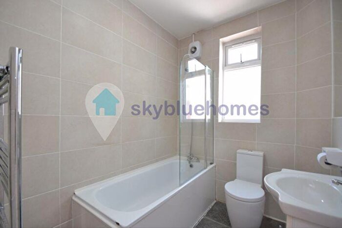 4 Bedroom Terraced House To Rent In Beckingham Road, Leicester, LE2
