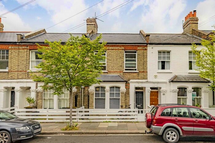 1 Bedroom Flat To Rent In Rainville Road, London, W6