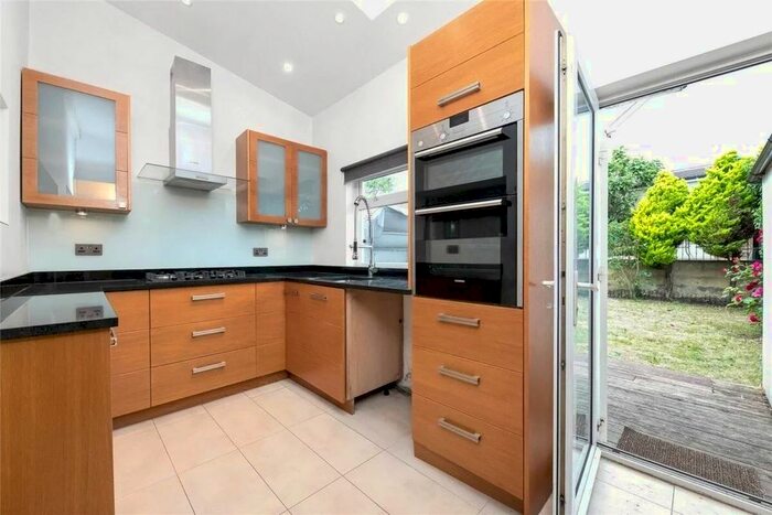 3 Bedroom Terraced House To Rent In Kynaston Avenue, Thornton Heath, CR7