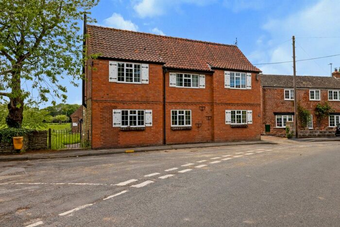 3 Bedroom Detached House For Sale In Weldon Road, Hemswell, Gainsborough, DN21