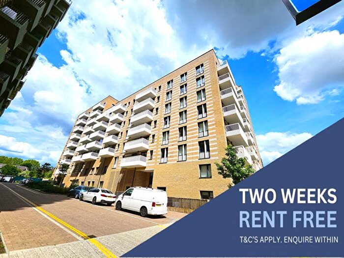 2 Bedroom Flat To Rent In Sidon Apartments, Acton Gardens, W3
