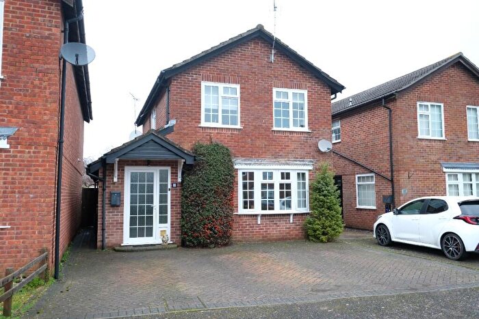 3 Bedroom Detached House For Sale In Philpott Drive, Marchwood, Southampton, SO40