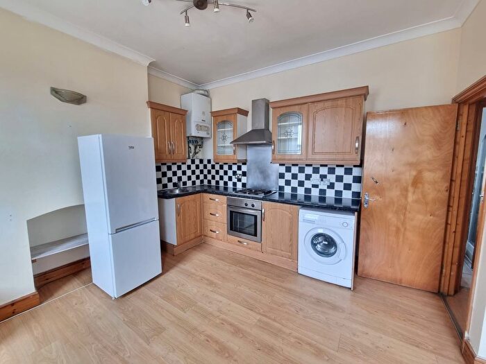 1 Bedroom Flat To Rent In Stockwell Road, London., SW9